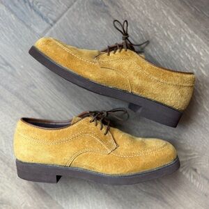 Vintage Hush Puppies mustard Suede Derbys
